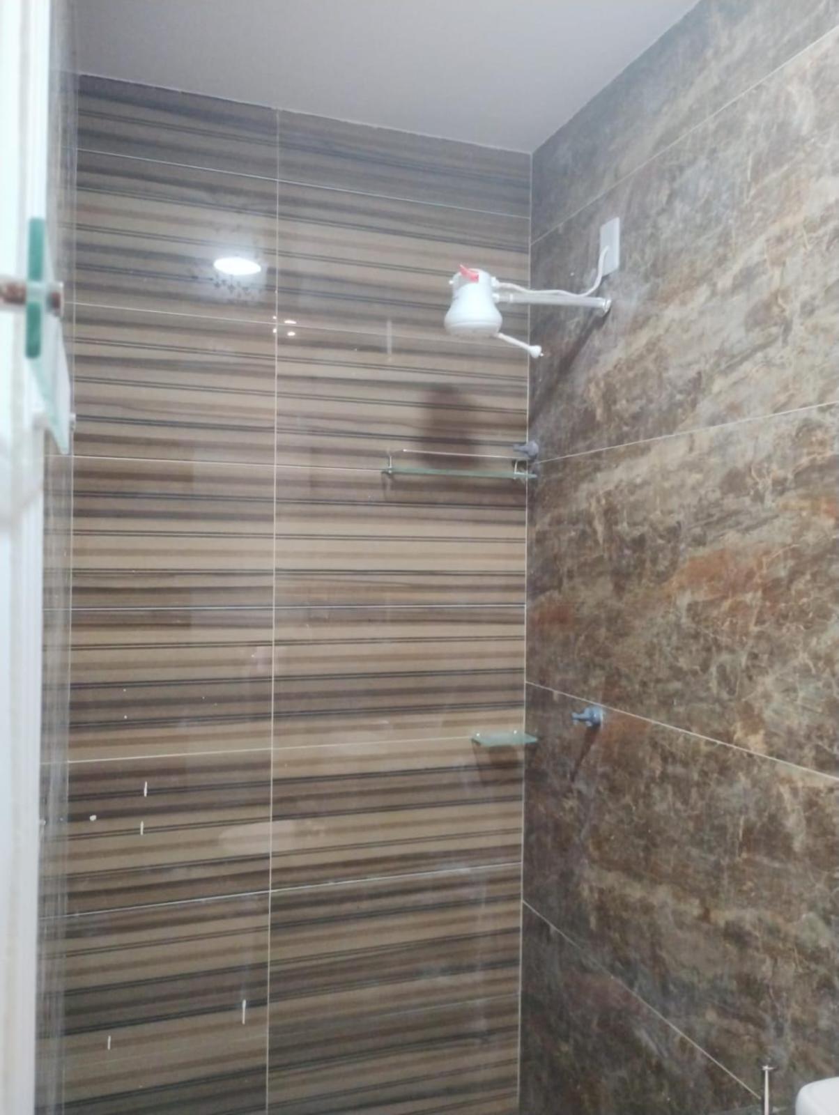Pousada Recanto Beach House - Cabo Frio - Rj- Unamar- Cond Florestinha - 1 Min A Pe Da Praia Tamoios 외부 사진